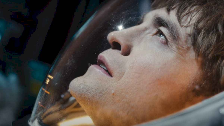 «mickey-17»,-la-nueva-pelicula-de-bong-joon-ho-con-robert-pattinson-retrasa-nuevamente-su-estreno