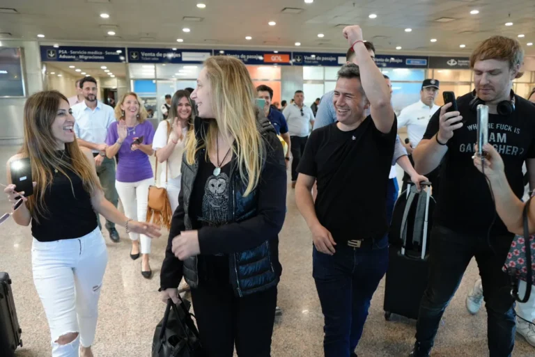 Presentación de LLA en Córdoba: Gabriel Bornoroni recibe a Karina Milei