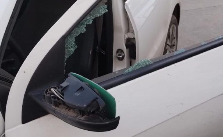 Un acto de furia en el Hospital Misericordia: un médico rompió el auto de una enfermera