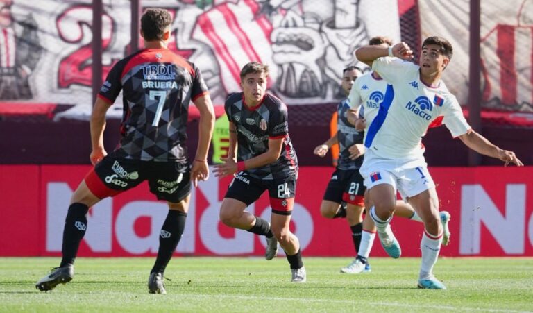 Barracas y Tigre aburrieron a todos con un 0 a 0 en cancha de Lanús