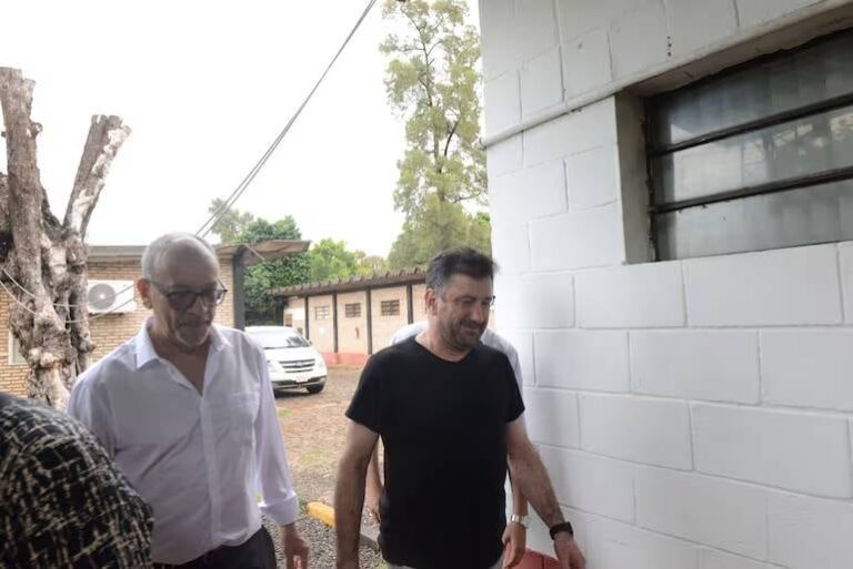 El senador Kueider permanecerá en Paraguay hasta que se aclaren los hechos