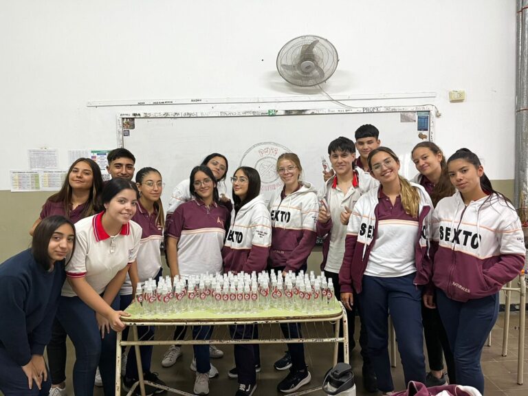 El pueblito cordobés en el que los alumnos de sexto año elaboran repelentes caseros contra el dengue