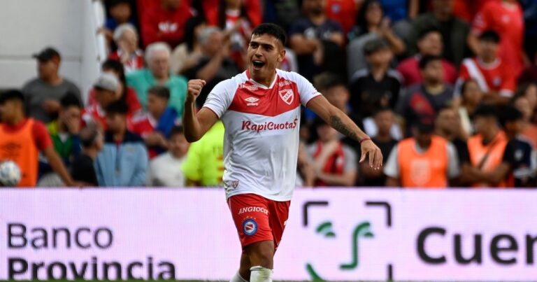 Argentinos derrota a San Lorenzo y sueña con un lugar en la Copa Sudamericana del próximo año