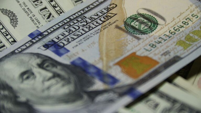 Dólar blue hoy minuto a minuto: a cuánto está este viernes 6 de diciembre