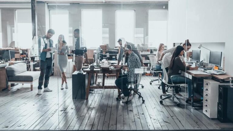 Siete de cada diez pymes españolas utilizan IA en su día a día