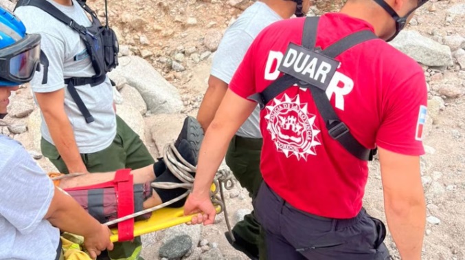 Milagro en Las Rabonas: Volaba en parapente, se le cerró un ala y se precipitó al vacío