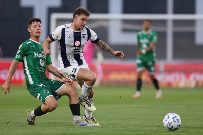 Talleres busca un triunfo frente a Newell’s y espera los resultados en Liniers