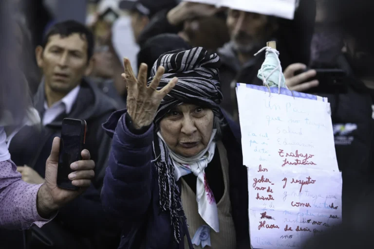 Los jubilados terminan el 2024 sin aumentos ni medicamentos gratuitos