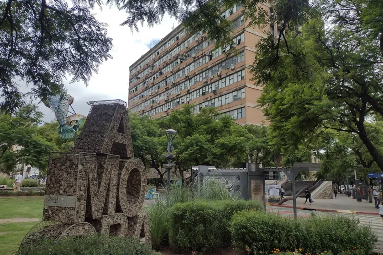 Fiestas de Fin de Año: cómo funcionan los servicios este 25 de diciembre en Córdoba