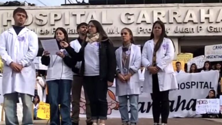 Garrahan: descontarán los días de paro a los residentes y amenazan con desvincularlos