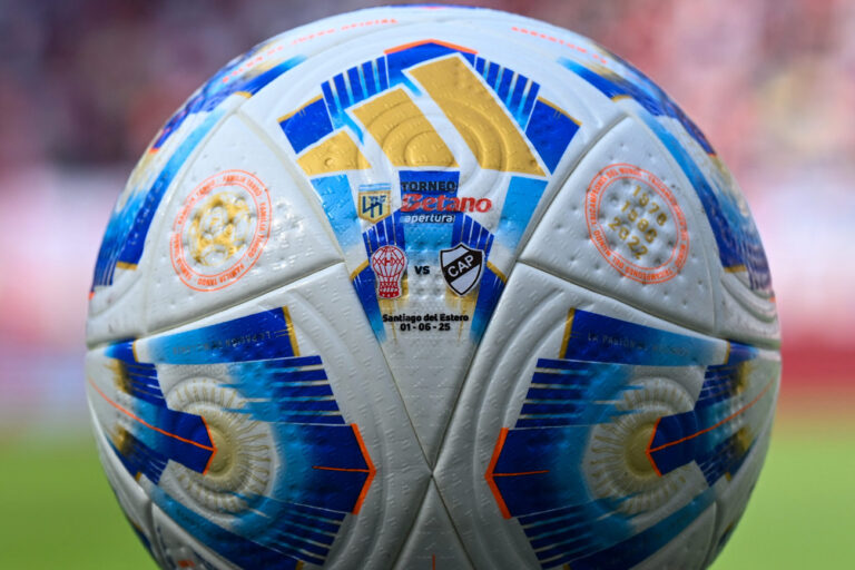 Huracán y Platense empatan 0-0 en la final del Apertura