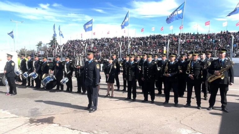 Fuerte operativo de seguridad y exhibición artística por el regreso del TC a Córdoba