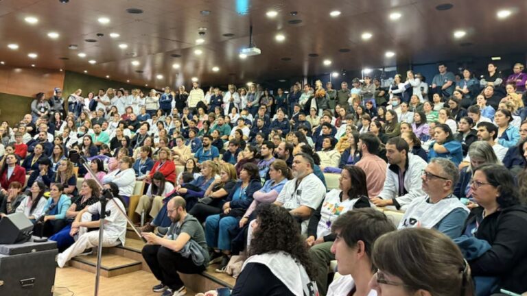 Garrahan: tras la oferta a residentes, el Gobierno llamó a negociar a otros dos sectores