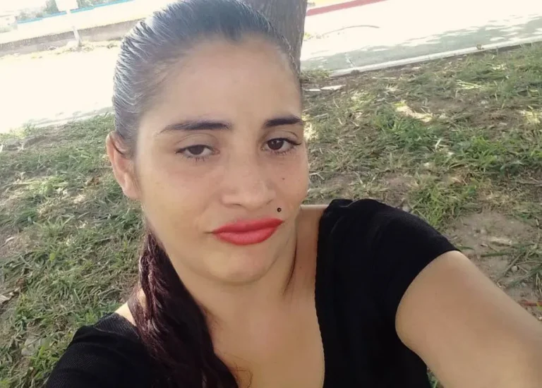 Piden colaboración para dar con el paradero de una mujer de 28 años