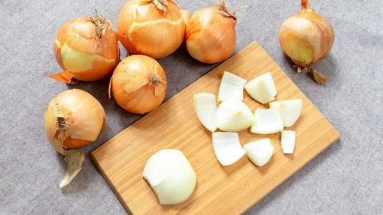 Cocina: Cómo evitar que la cebolla se repita o te caiga pesado