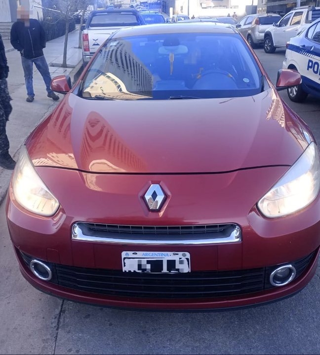 Discusión de tránsito extrema: amenazó con una réplica de arma y quedó detenido