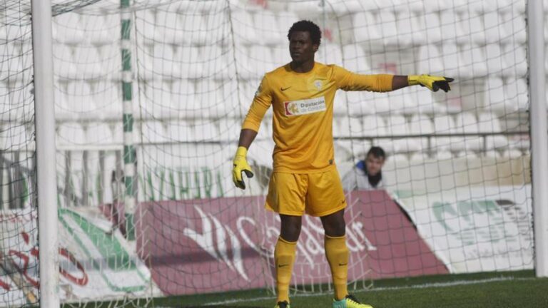 Íker Álvarez y el espejo ghanés en el Córdoba CF