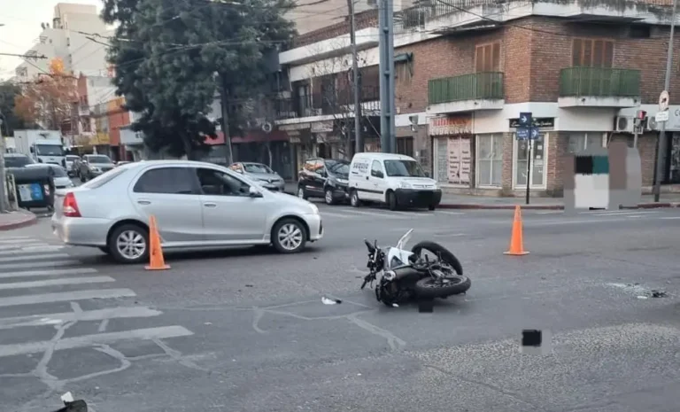 Fatal accidente en Córdoba: murió un motociclista y hay tres heridos