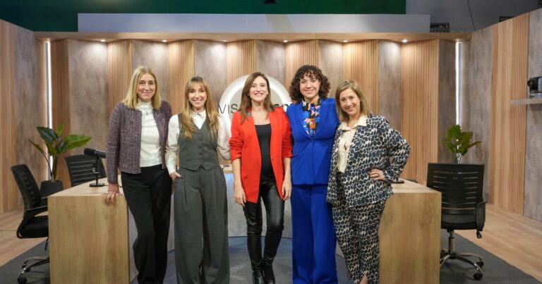 Consejos de cuatro mujeres líderes: abrazar la ambición, hablar de dinero y aprender a «venderse»