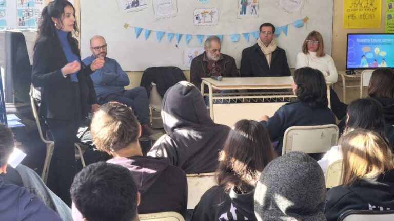 Capilla del Monte: profesionales compartieron experiencias con alumnos secundarios