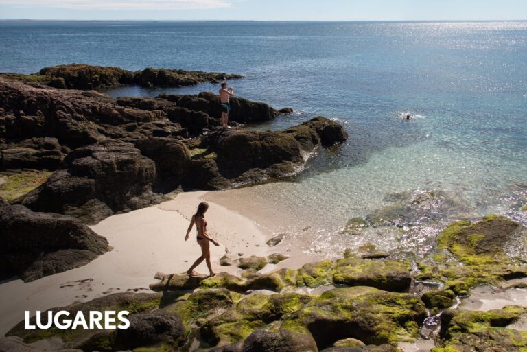 Bahía Bustamante: El ex pueblo alguero convertido en lodge que suma viñedos junto al mar