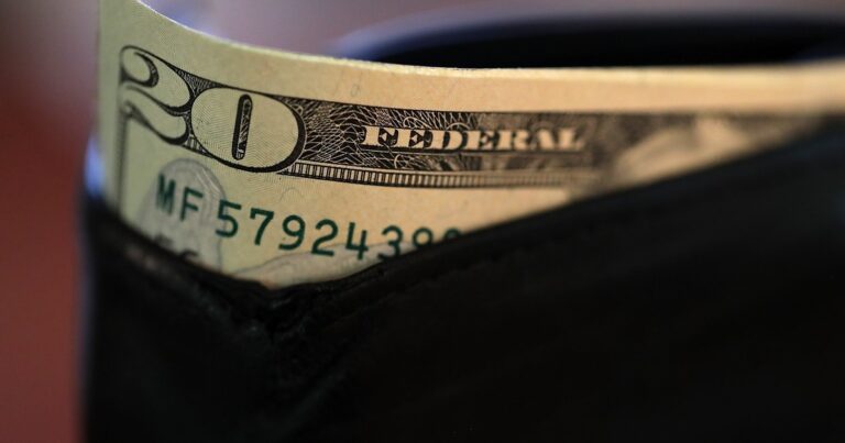 Dólar CCL hoy: a cuánto cotiza este martes 01 de julio