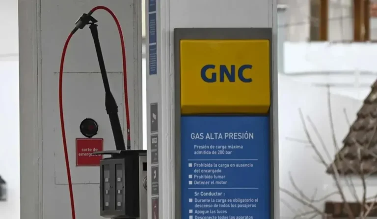 Interrumpen por 24 horas el suministro de GNC en estaciones de servicio de todo el país