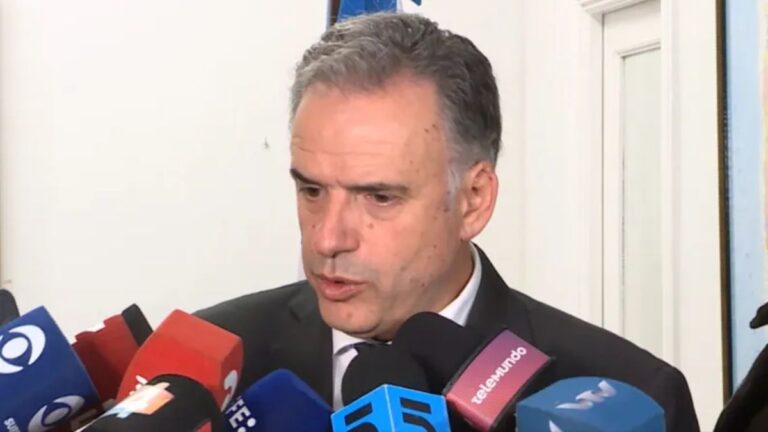 Yamandú Orsi, antes de la Cumbre del Mercosur: «No he pensado en ir a visitarla a Cristina Kirchner»