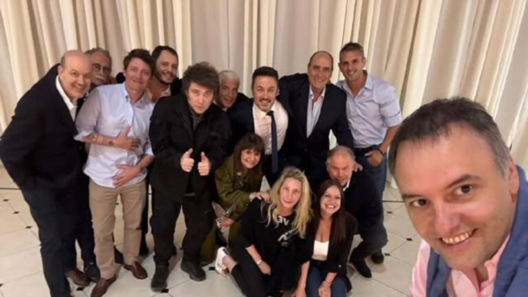 Javier Milei descalificó de la peor manera a Axel Kicillof