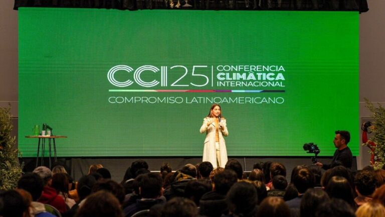 Victoria Flores: Para hablar del cambio climático, hay que accionar