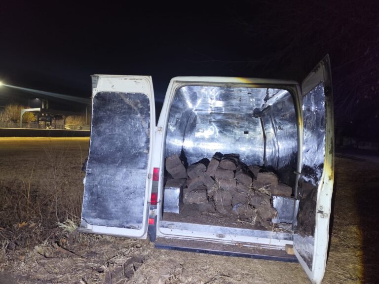 Bialet Massé: Los descubrieron mientras robaban durmientes en la estación de tren