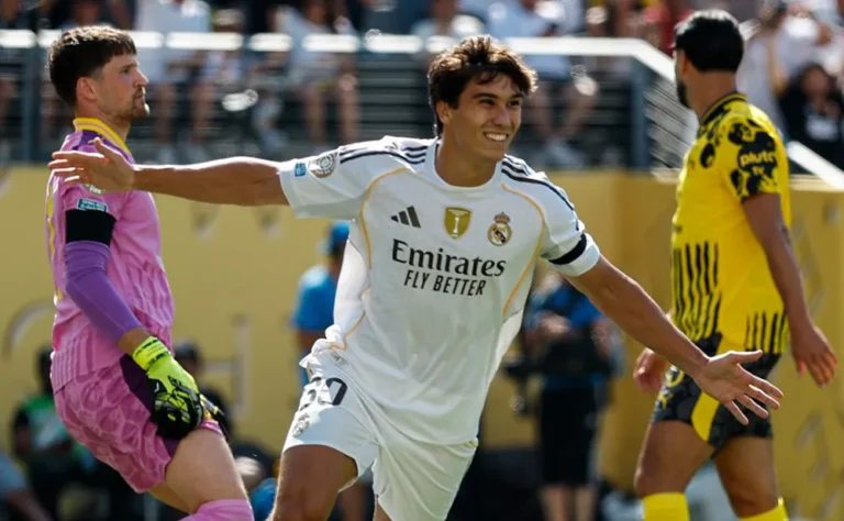 Real Madrid, a semis del Mundial de Clubes tras derrotar con lo justo al Borussia Dortmund