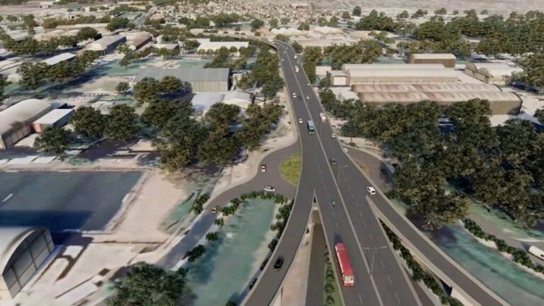 Inició la construcción del altonivel en Av. Vélez Sarsfield: los desvíos