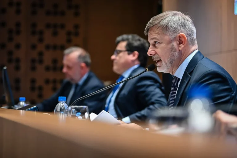 Pretto sobre las quejas de Mercado Libre por los impuestos: «Quien factura más, paga más»