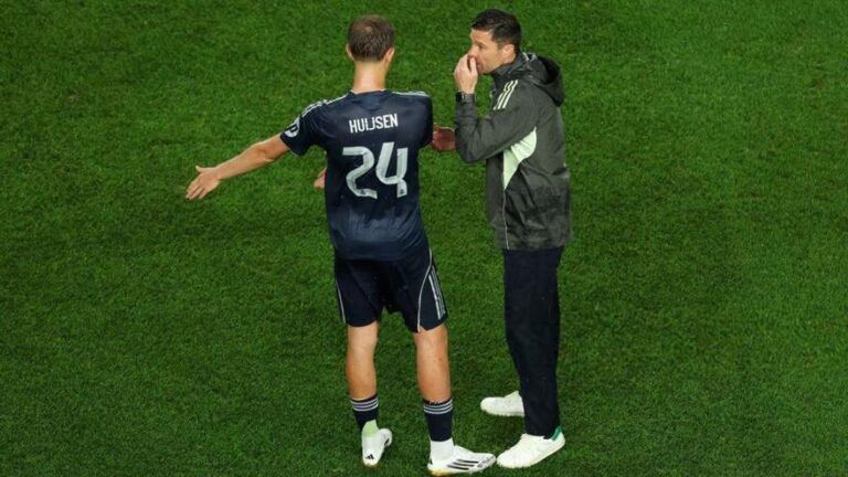El andamio de Luis Enrique contra los drones de Xabi Alonso