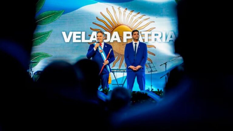 Llaryora le reclamó a Milei que construya un federalismo real