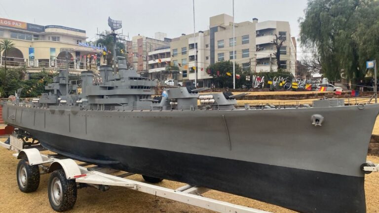 Emoción: Así fue llegada del Crucero General Belgrano a Villa Carlos Paz