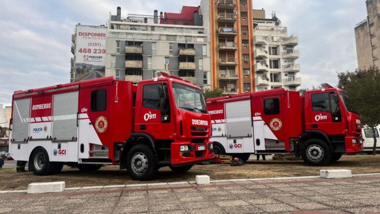 Más presión y más control: así trabajan las nuevas autobombas en Córdoba