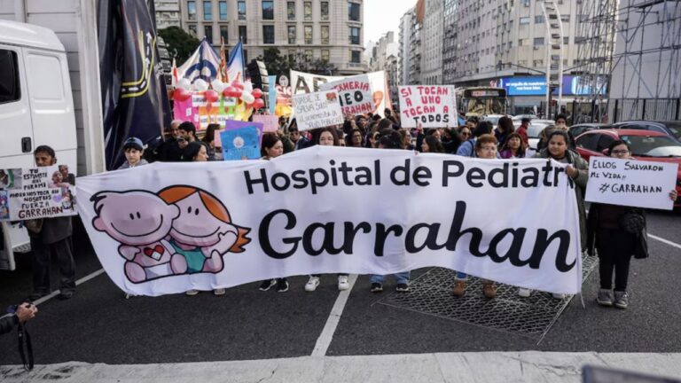 Los trabajadores del Hospital Garrahan preparan una nueva movilización
