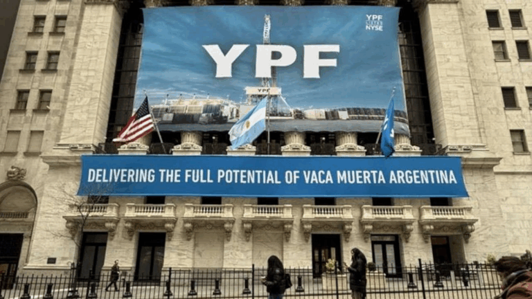 YPF: el Gobierno denuncia venta de información del litigio y anticipa purga interna