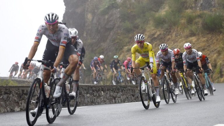 La etapa 14 del Tour de Francia, en imágenes