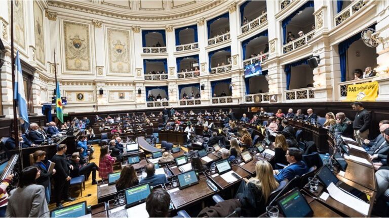 Elecciones 2025: las bancas que pone en juego cada espacio en la Legislatura bonaerense