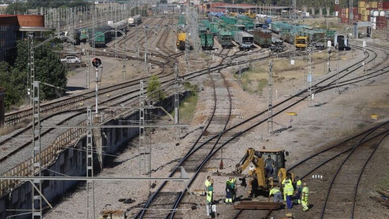 El Gobierno autoriza a licitar por 14,7 millones varias obras de la autopista ferroviaria en Córdoba, Montemayor y Aguilar