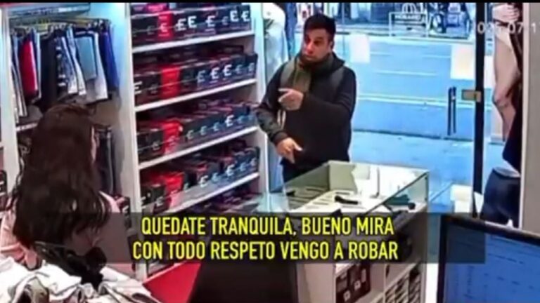 Insólito: Vengo a robar, con todo respeto dijo y le robó a la empleada