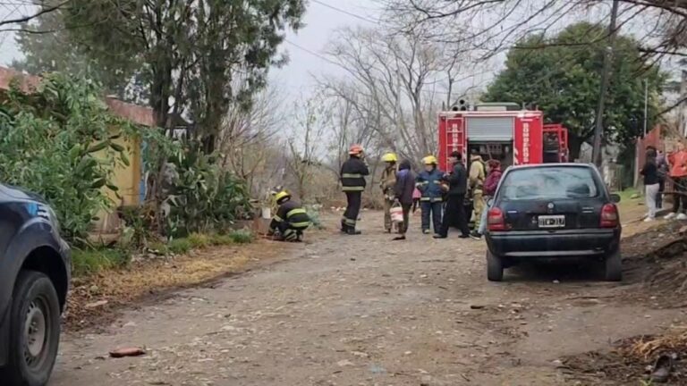 Sofocaron el incendio de una vivienda en Cosquín