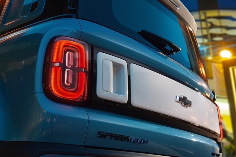 Chevrolet presentó en Argentina su primer auto 100% eléctrico: el Spark EV