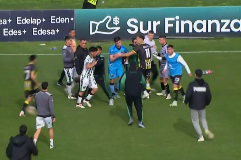 Almirante Brown le ganó a Nueva Chicago en un clásico muy caliente