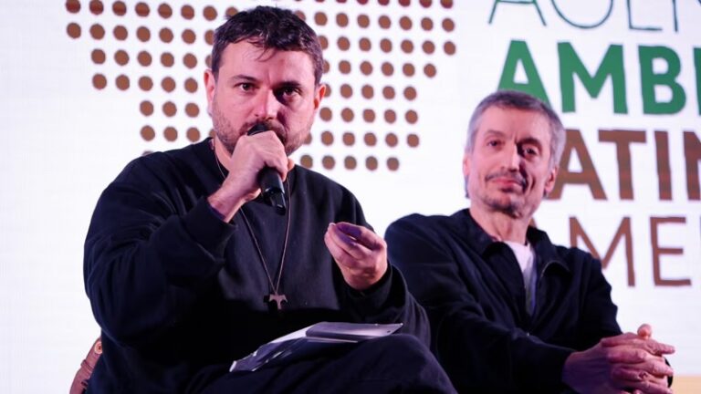 Tras amenazar con romper la unidad, Grabois compartió un evento con Máximo y Kicillof