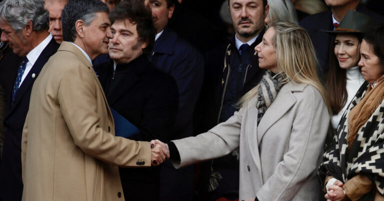 Se cierra el acuerdo entre LLA y el PRO en la Ciudad: pocos lugares para el macrismo y el final del color amarillo en la boleta