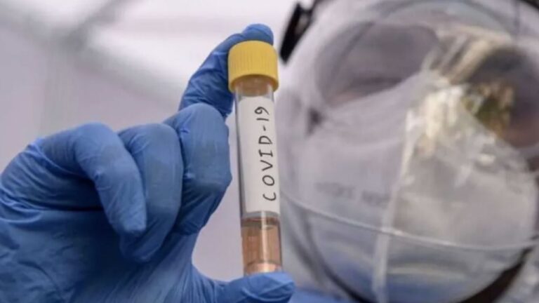 La variante Frankenstein del COVID ya se detectó en Argentina